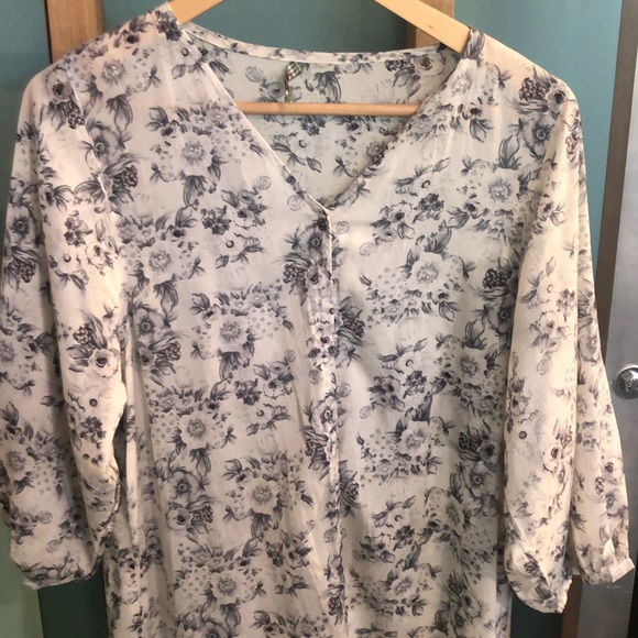 OOAK cape/shall made by designer in Jaipur - Picture 4 of 8